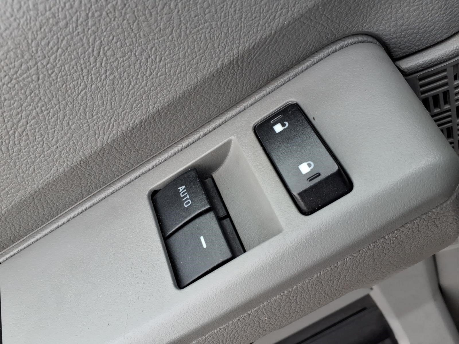 Used 2019 Ford E-350 and Econoline 350 Super Duty w/ Power Windows & Locks Group RWD image 12