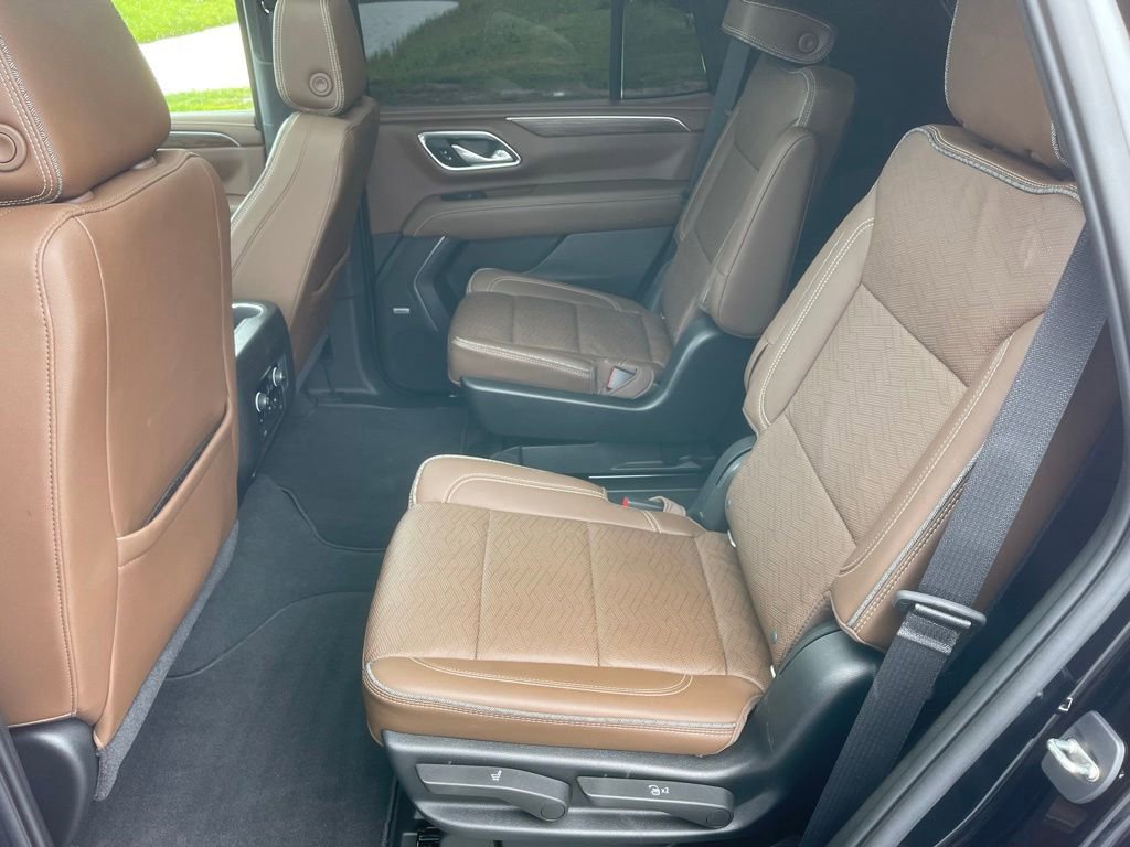 Used 2021 Chevrolet Tahoe High Country w/ Premium Package AWD/4WD image 23