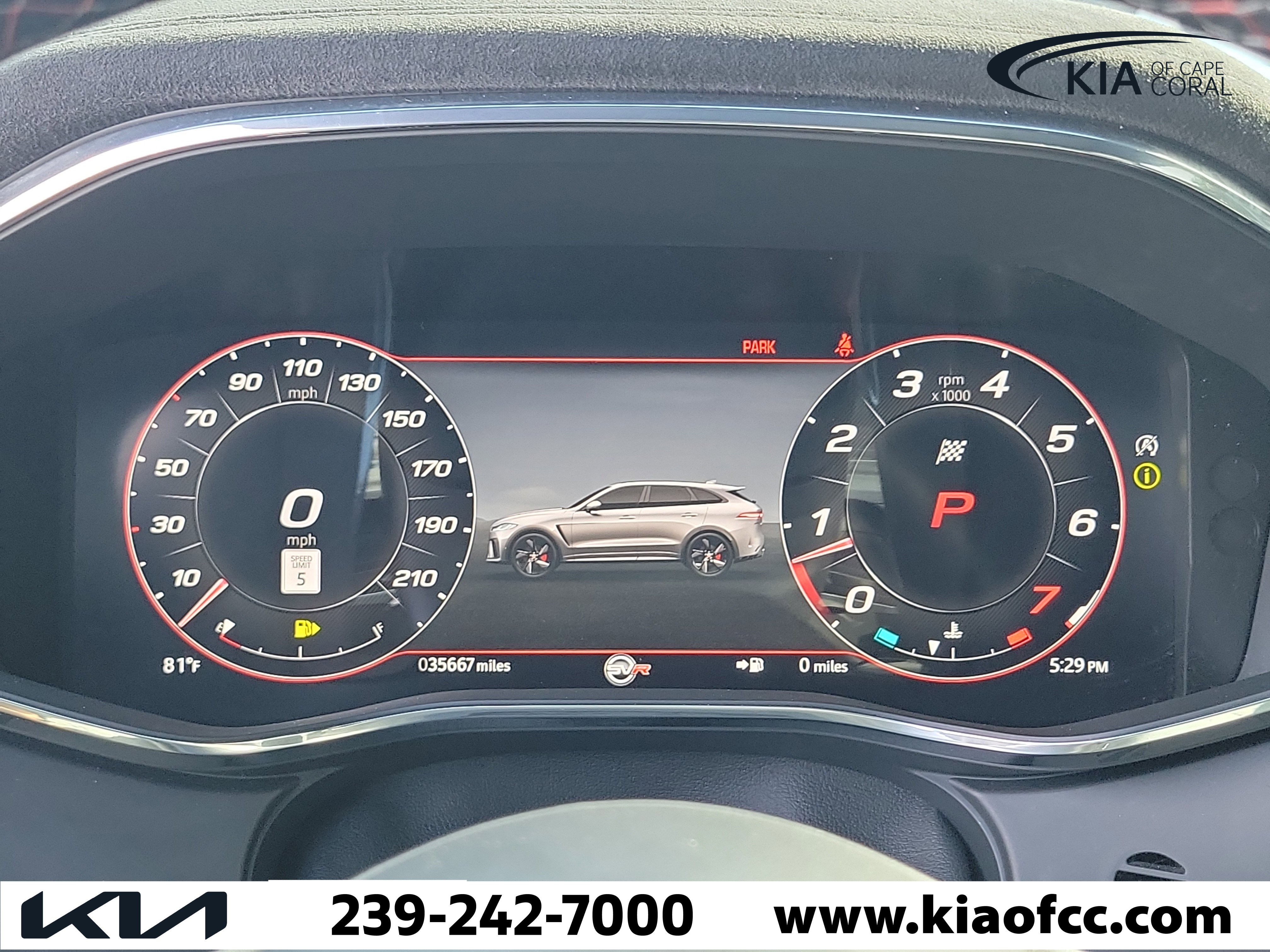 Used 2024 Jaguar F-PACE SVR image 29