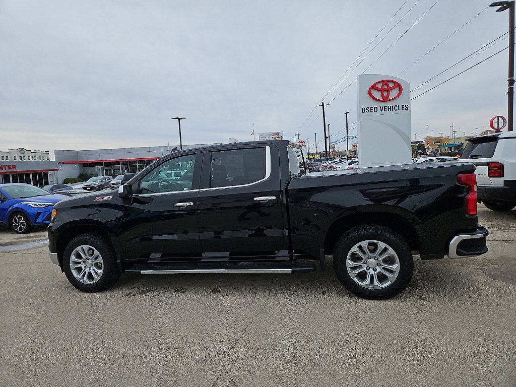 Used 2023 Chevrolet Silverado 1500 LTZ w/ Z71 Off-Road Package image 2
