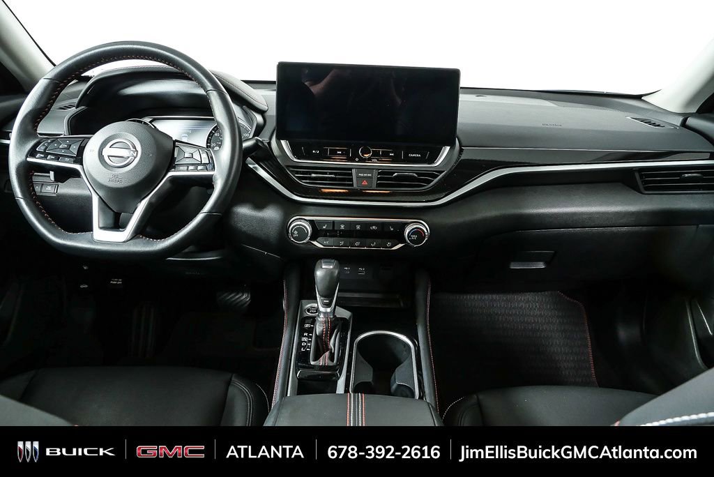 Used 2023 Nissan Altima 2.5 SR w/ SR Premium Package image 21