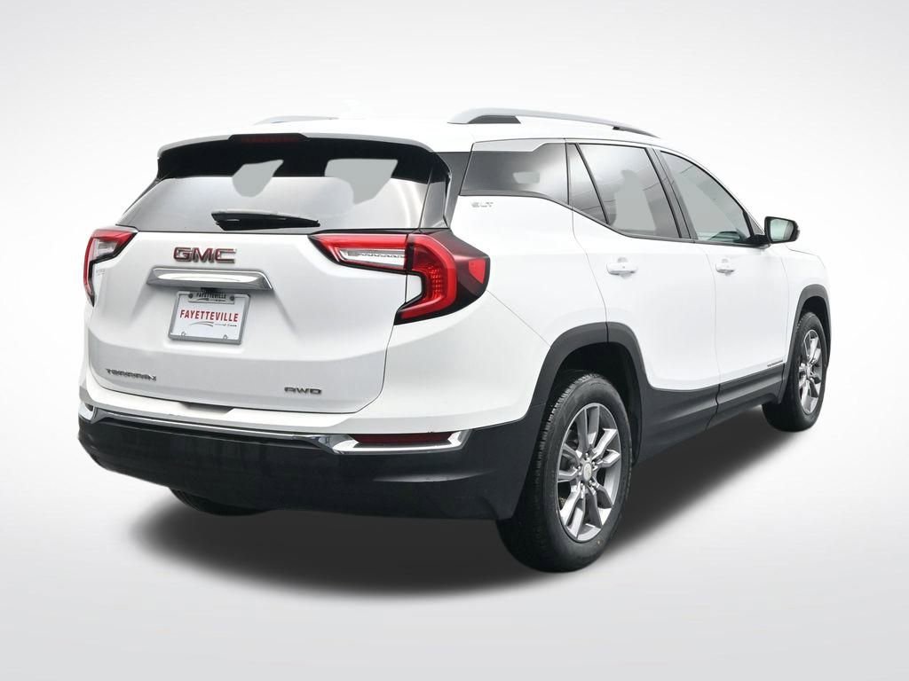 Used 2024 GMC Terrain SLT image 6