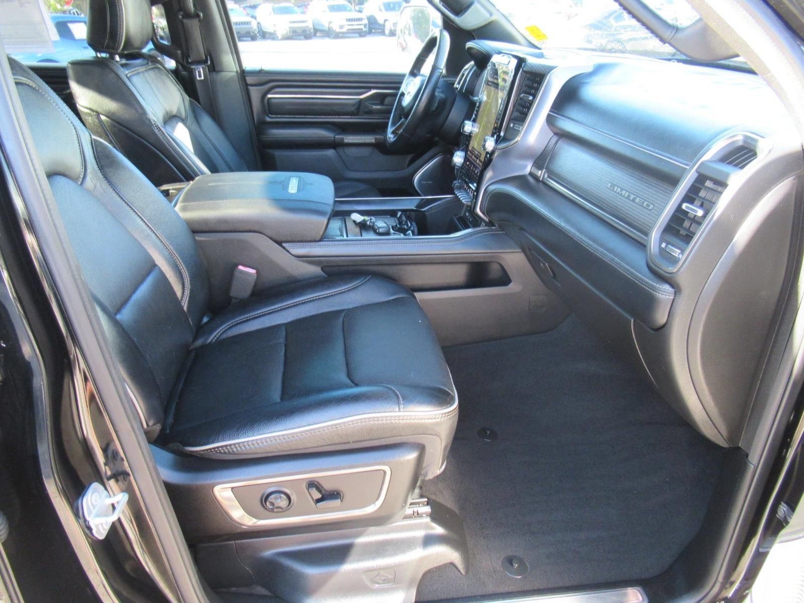 Used 2019 RAM 1500 Limited RWD image 9