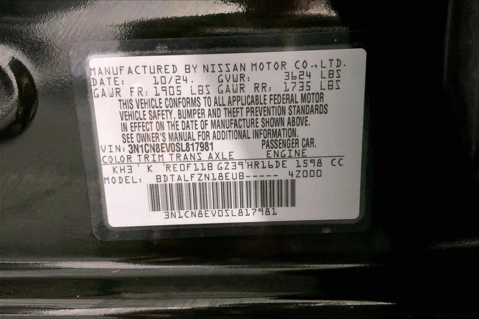 Used 2025 Nissan Versa SV FWD image 30