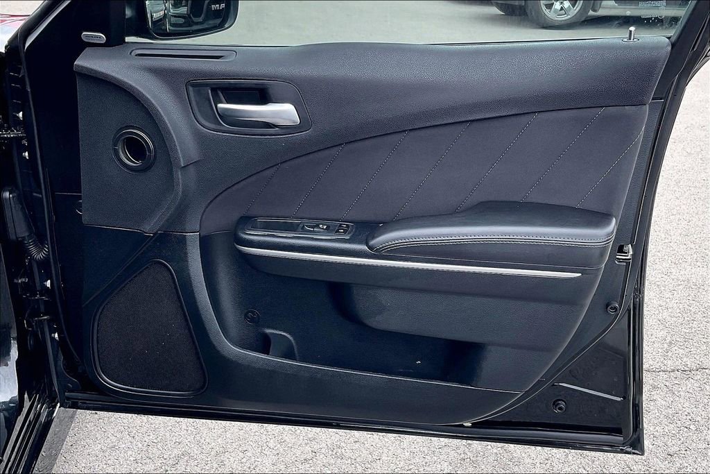 Used 2019 Dodge Charger R/T RWD image 25