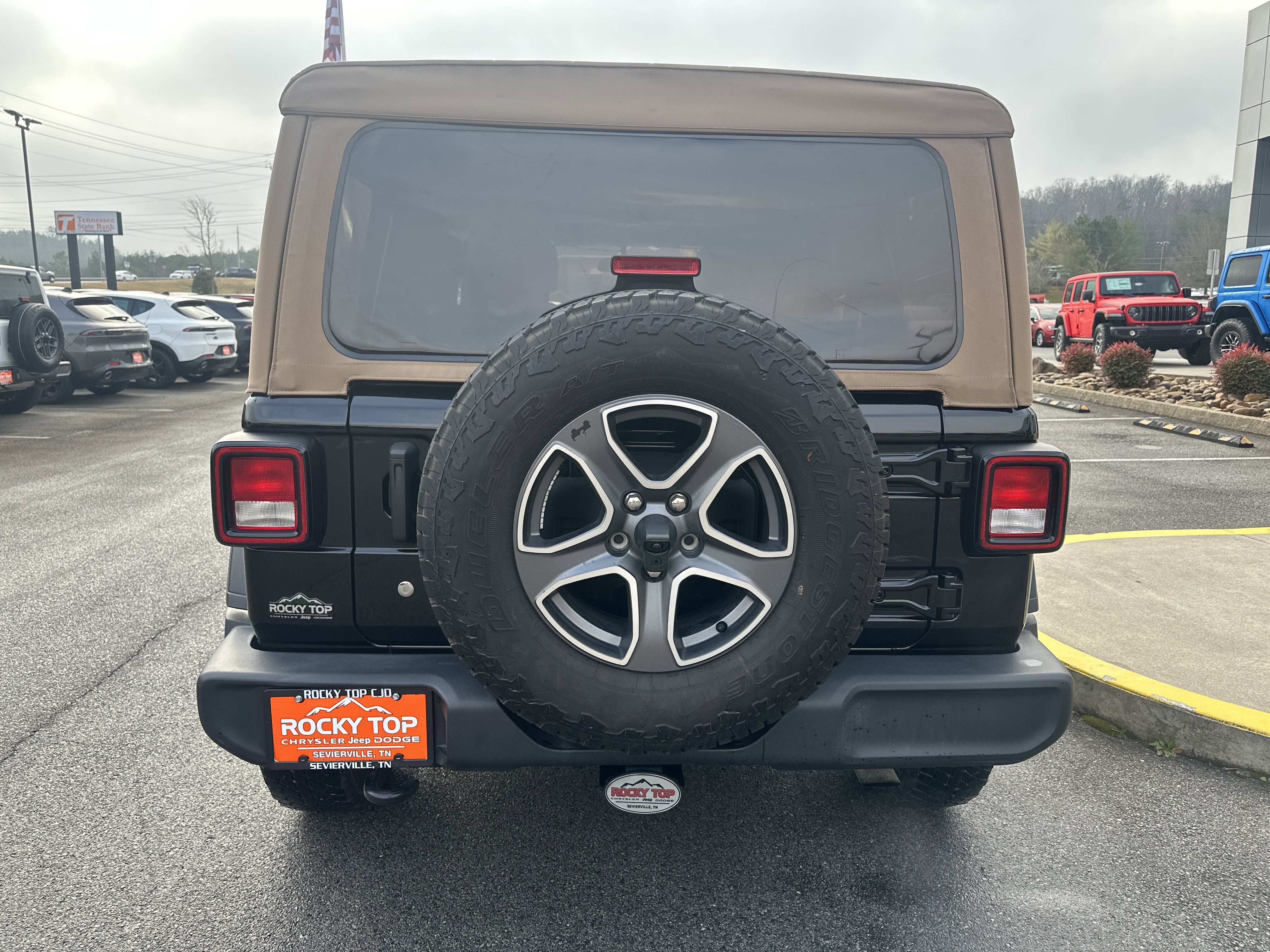 Used 2020 Jeep Wrangler Unlimited Sport image 9