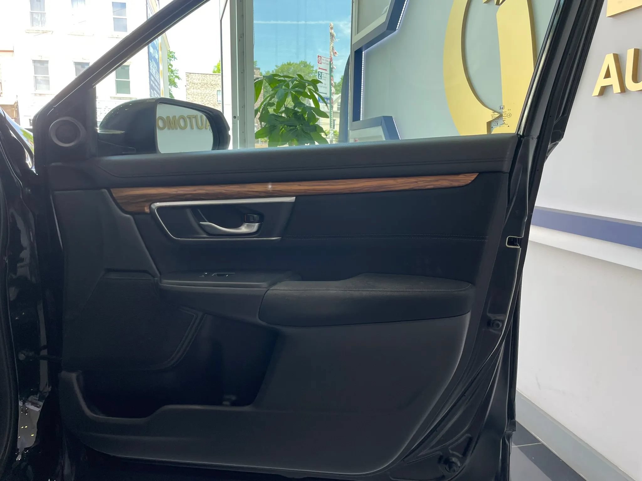 Used 2018 Honda CR-V EX image 26