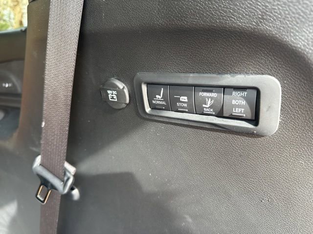 Used 2022 Chrysler Pacifica Pinnacle AWD/4WD image 64