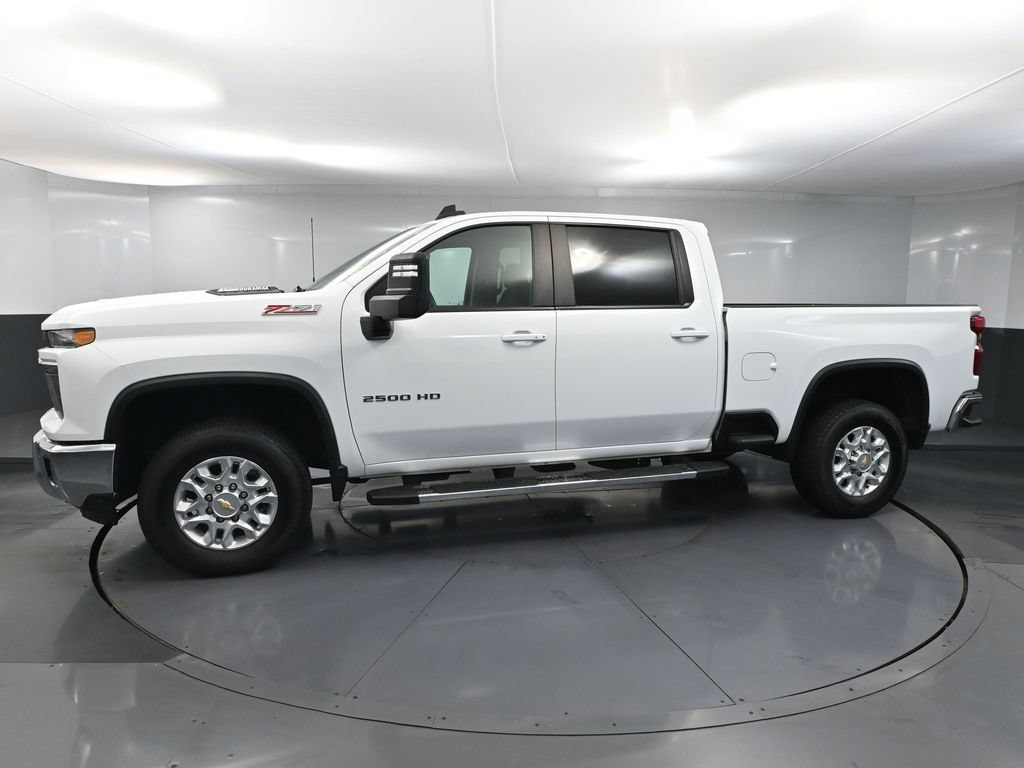 Used 2025 Chevrolet Silverado 2500 LT AWD/4WD image 8