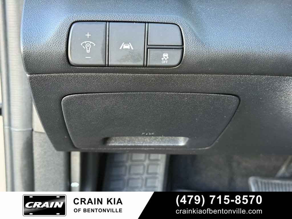 Used 2022 Hyundai Elantra SEL image 10