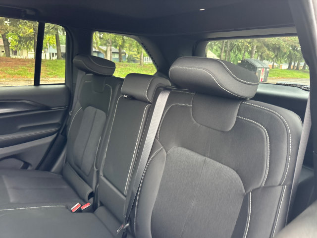 New 2027 Jeep Grand Cherokee Laredo X AWD/4WD image 3