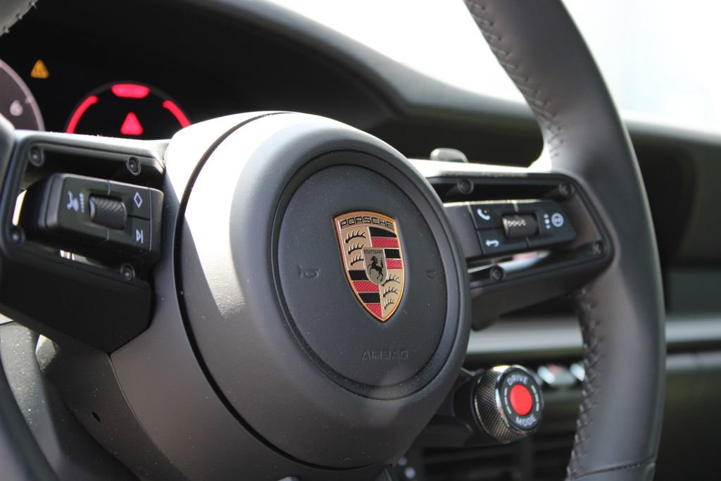 Used 2025 Porsche 911 Carrera S Cabriolet RWD image 10