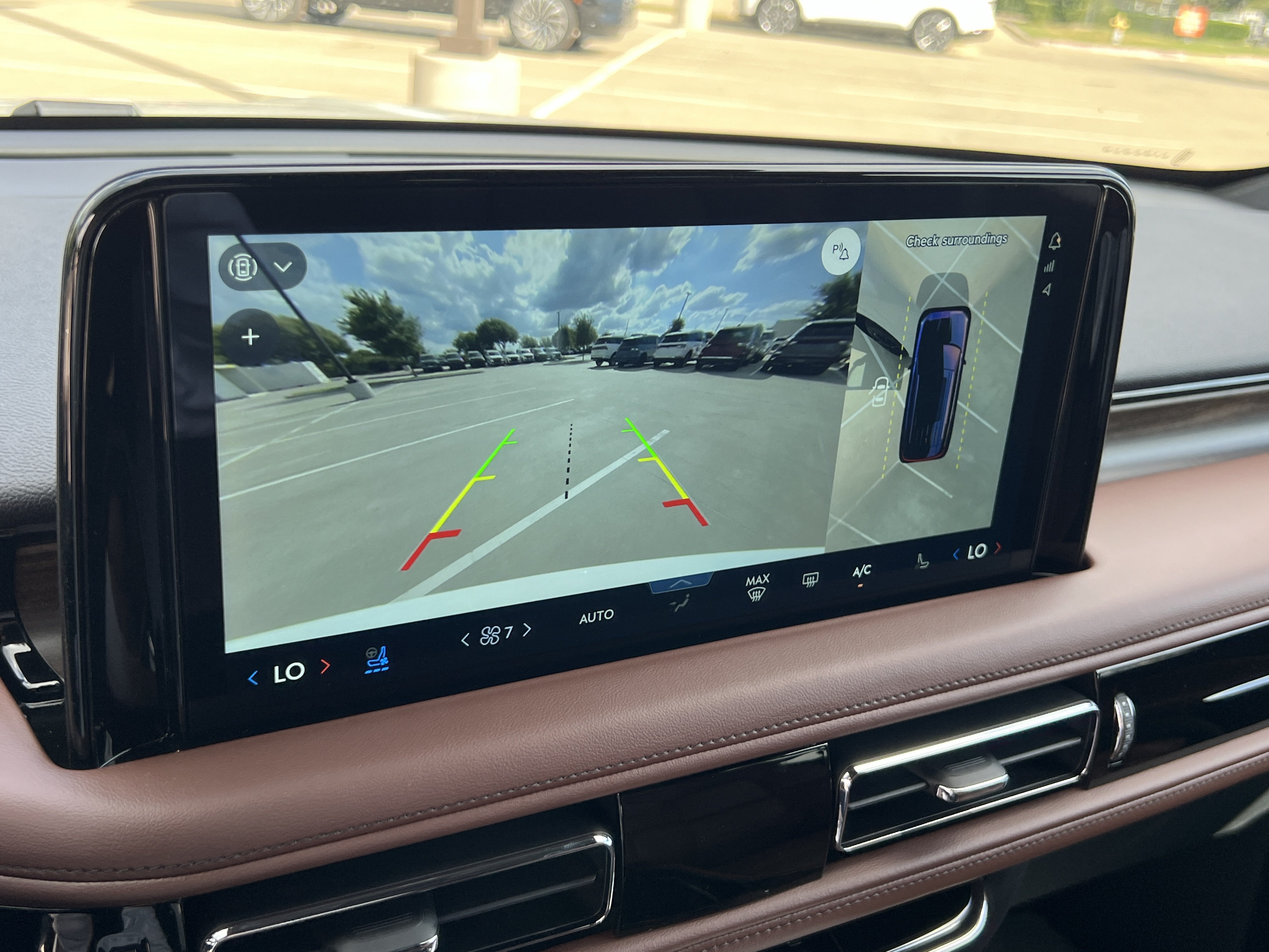 New 2027 Lincoln Aviator Reserve w/ Luxury Package RWD image 19