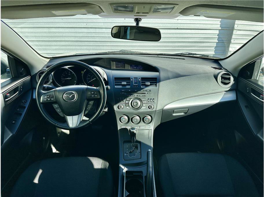 Used 2013 MAZDA MAZDA3 i Touring image 17