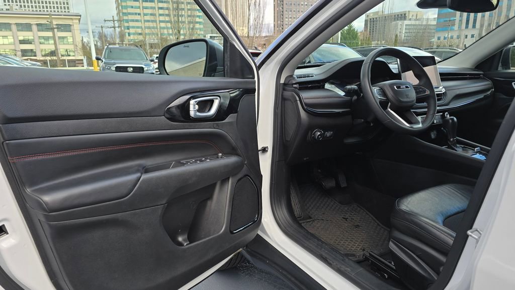 Used 2022 Jeep Compass Trailhawk image 19