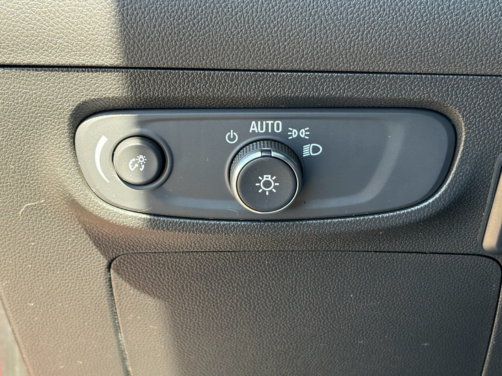 Used 2024 Buick Encore GX Preferred FWD image 17