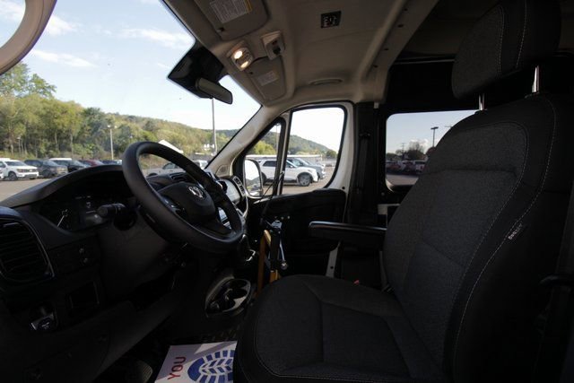 Used 2023 RAM ProMaster 2500 image 21