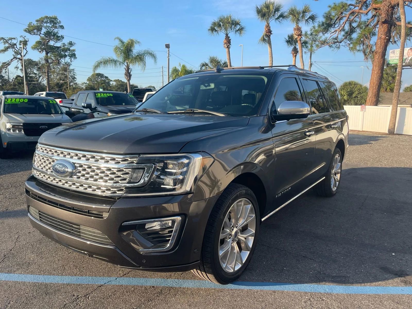 Used 2019 Ford Expedition Platinum image 1