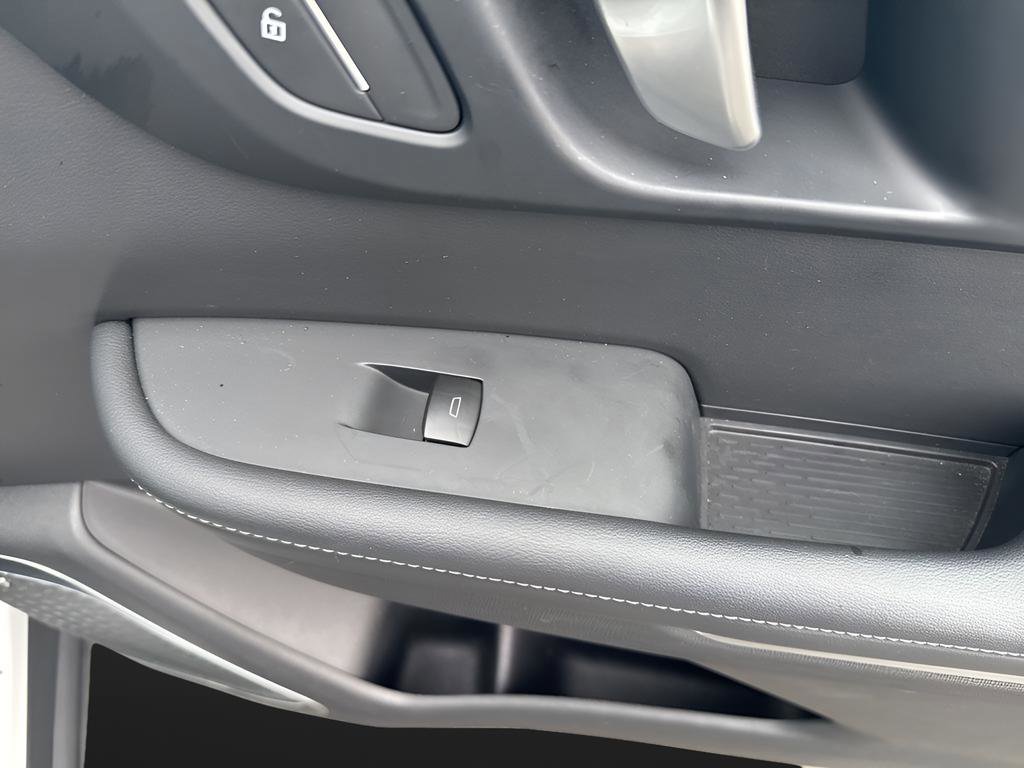 Used 2025 Buick Enclave Preferred image 49