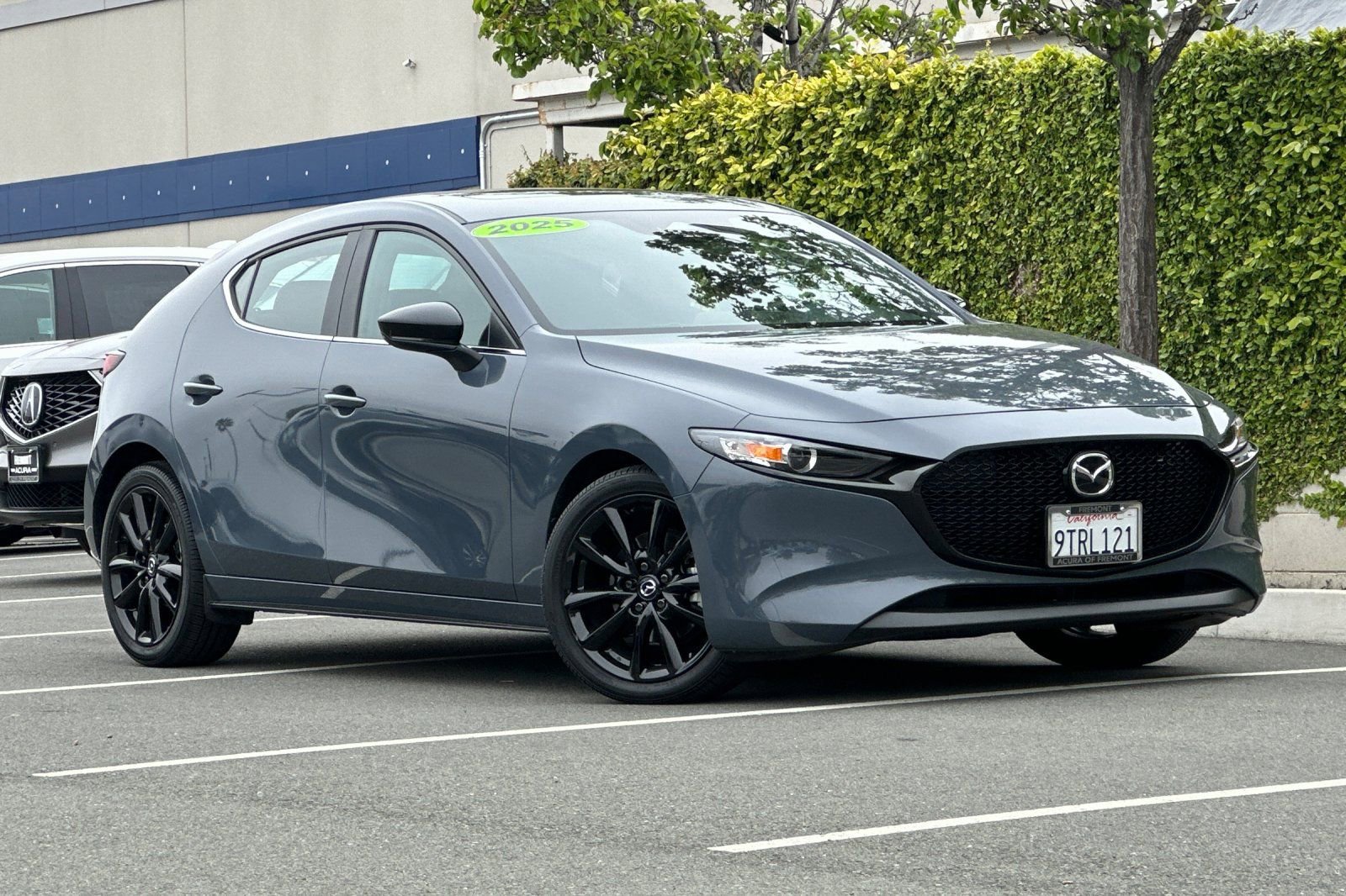 Used 2025 MAZDA MAZDA3 Carbon AWD/4WD image 2