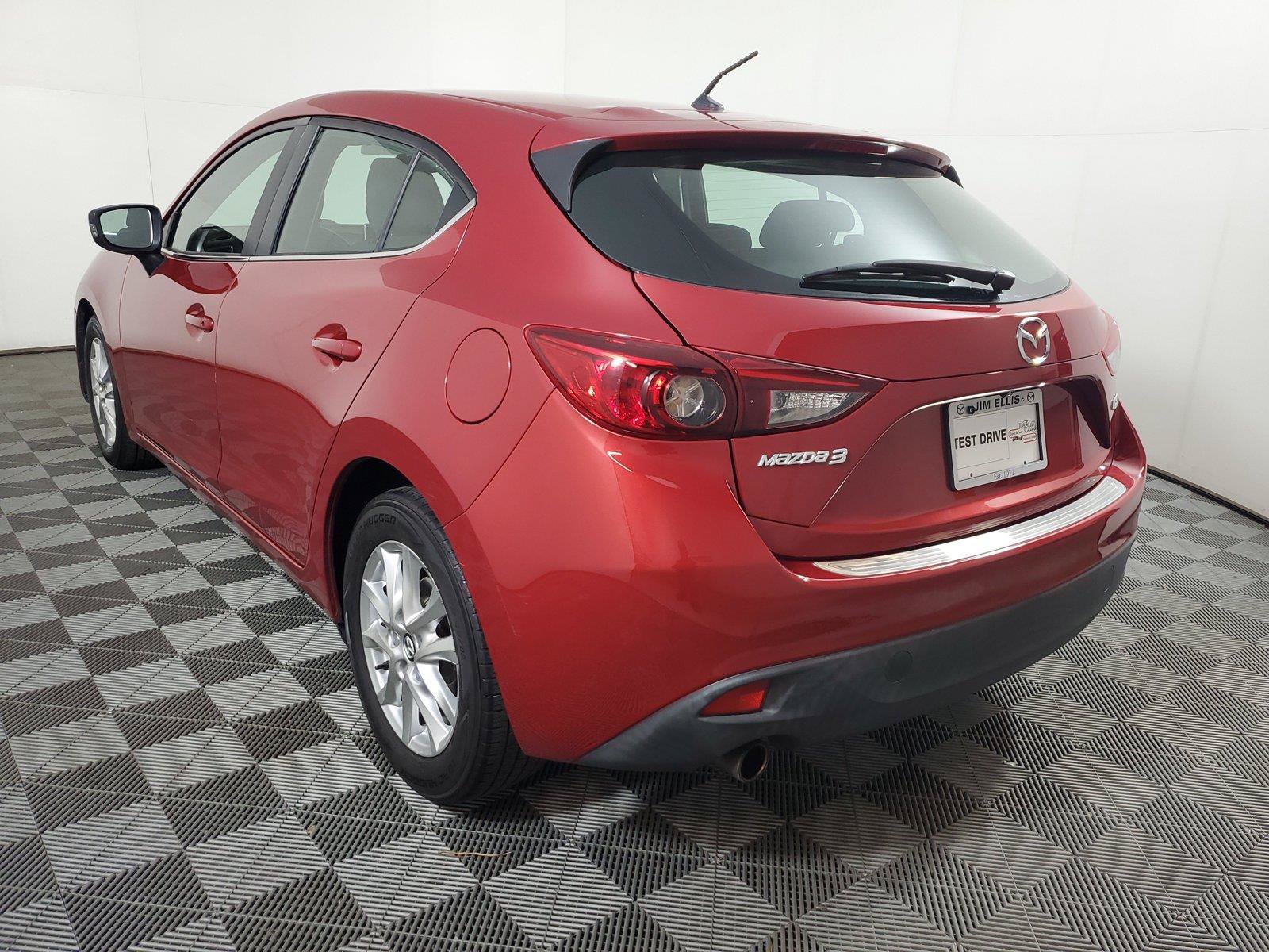 Used 2016 MAZDA MAZDA3 i Sport w/ Preferred Equipment Package FWD image 6