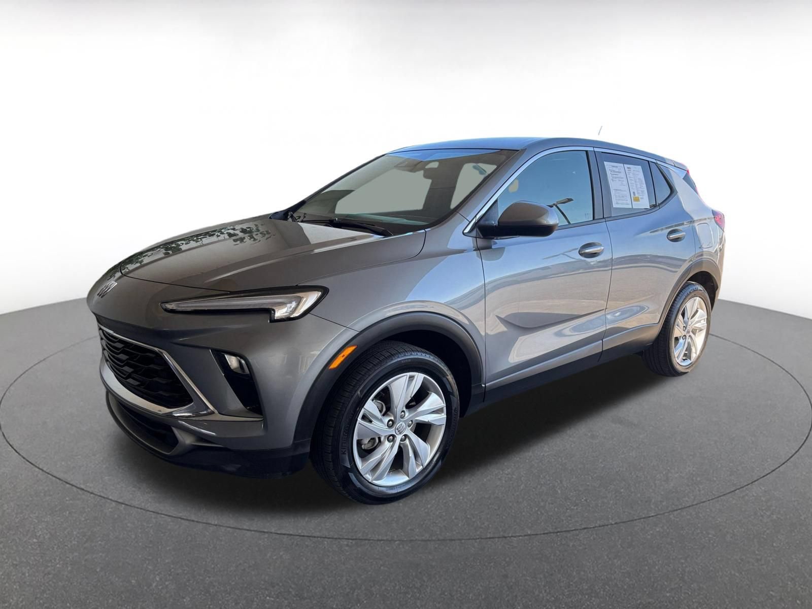 Used 2025 Buick Encore GX Preferred AWD/4WD image 4