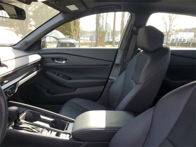 Used 2023 Honda Civic Sport image 17