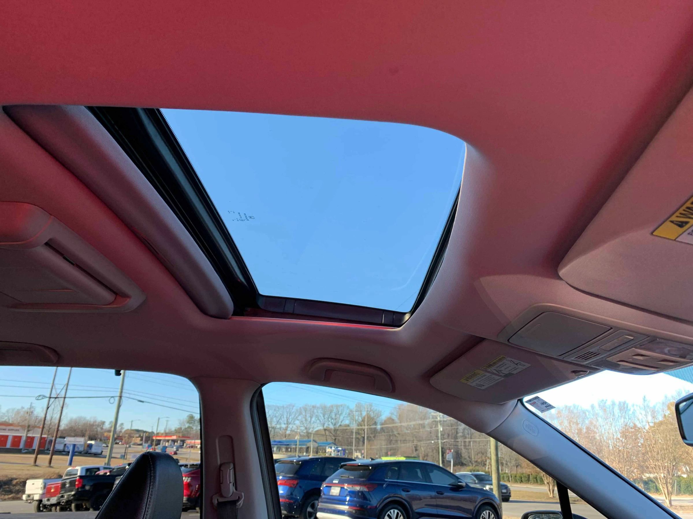 Used 2016 Honda Pilot Touring image 9