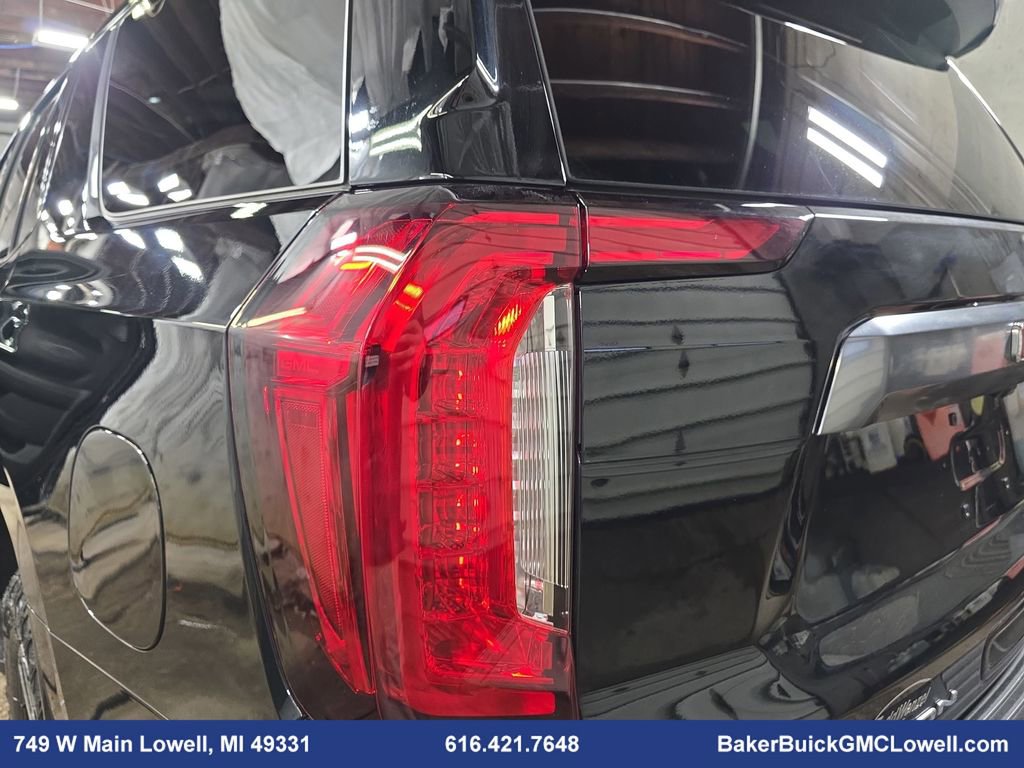Used 2021 GMC Yukon AT4 w/ Technology Package image 34