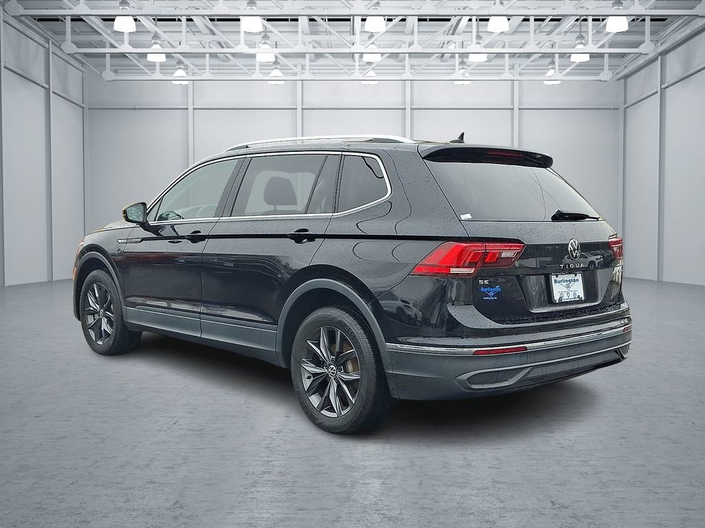 Certified 2022 Volkswagen Tiguan SE w/ Panoramic Sunroof Package image 4