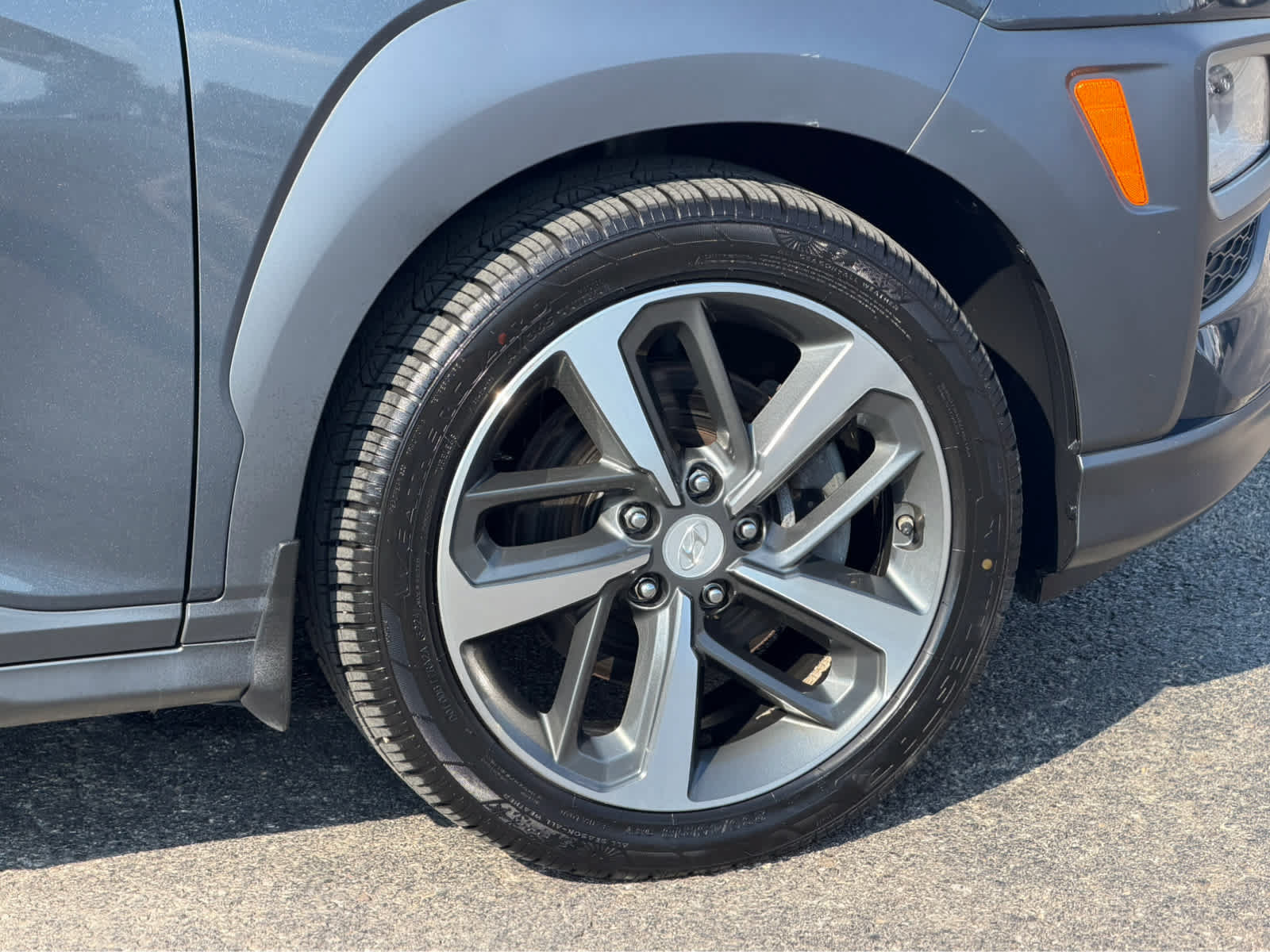 Used 2018 Hyundai Kona Limited AWD/4WD image 6