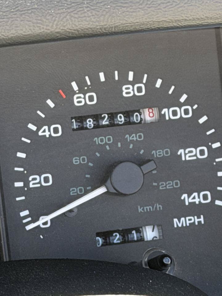 Used 1991 Ford Mustang LX RWD image 6