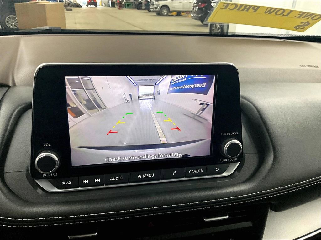 Used 2023 Nissan Rogue SV image 19