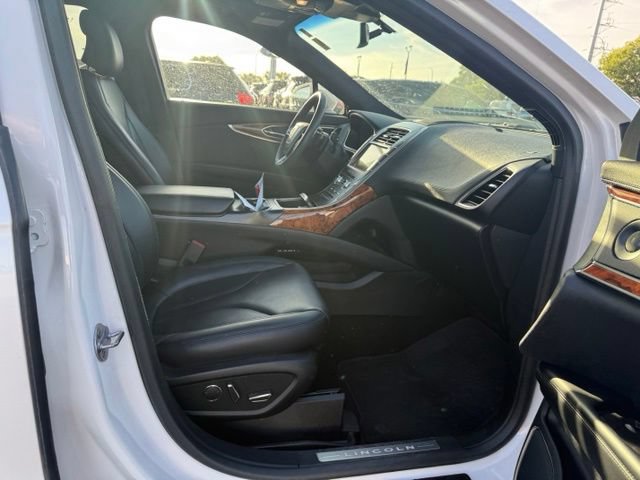 Used 2019 Lincoln Nautilus Reserve AWD/4WD image 12