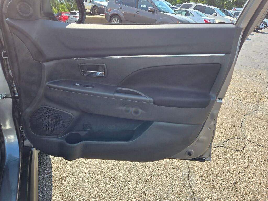 New 2025 Mitsubishi Outlander Sport ES image 6