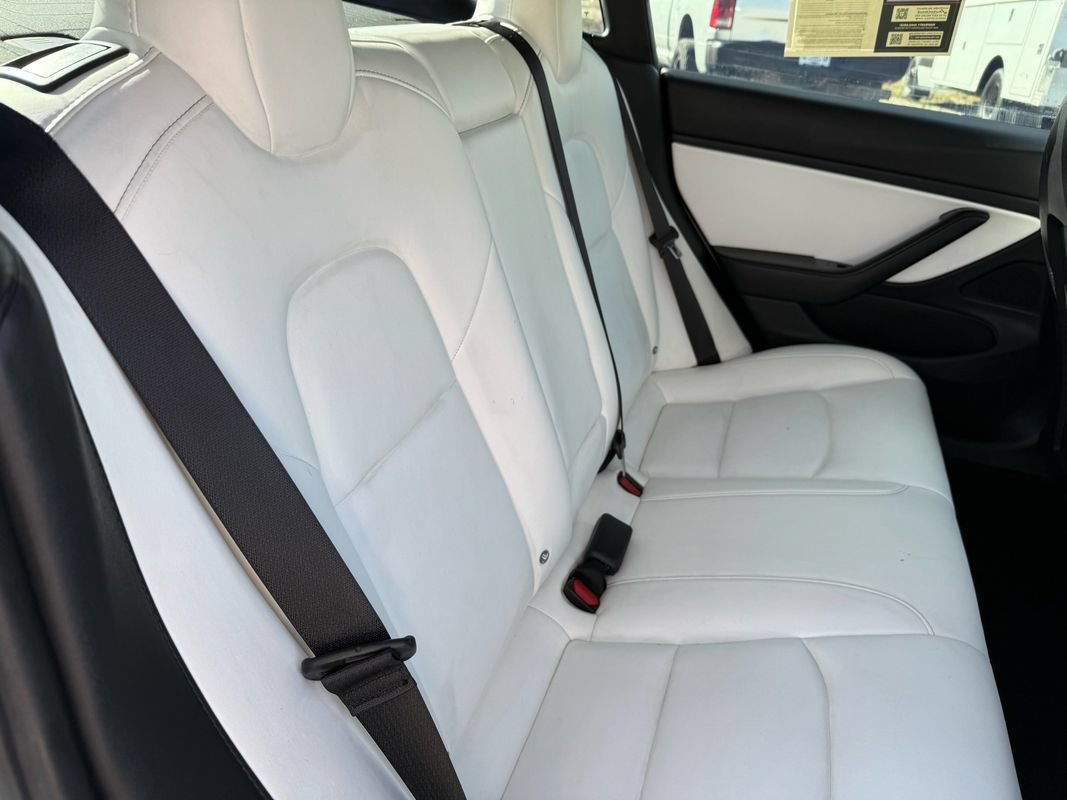 Used 2018 Tesla Model 3 Mid Range RWD image 22