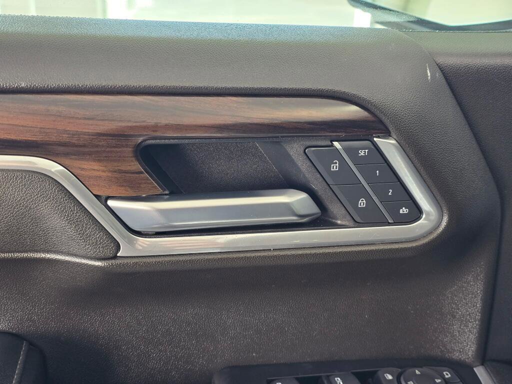 Used 2025 GMC Sierra 1500 SLT image 21