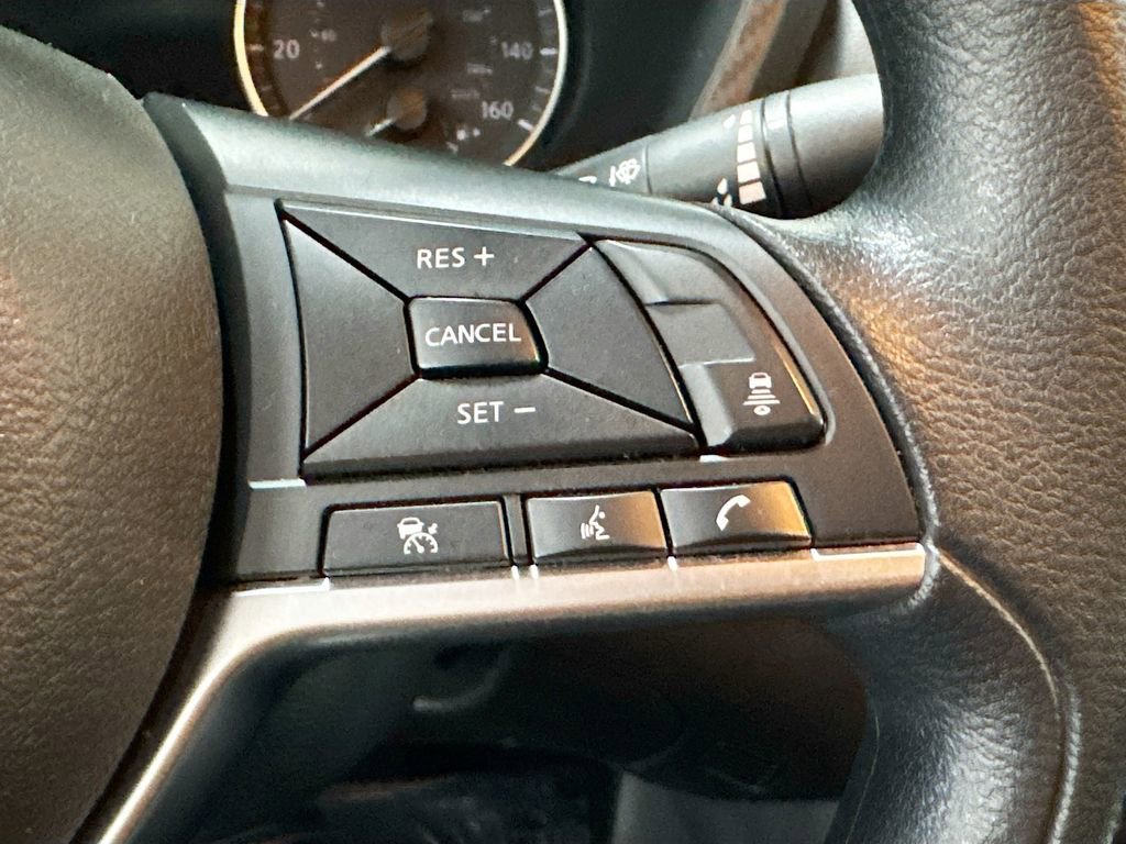 Used 2023 Nissan Sentra SV image 9