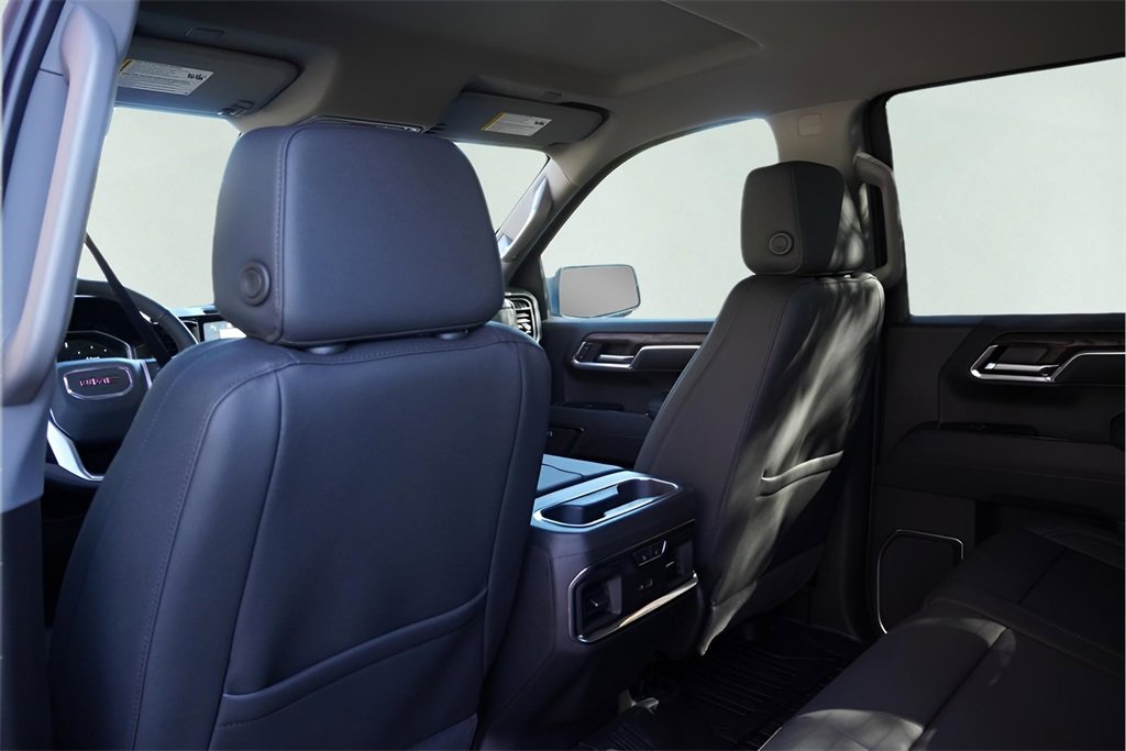 New 2026 GMC Sierra 1500 SLT image 21