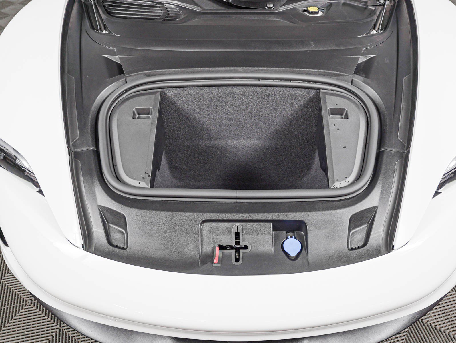 Certified 2023 Porsche Taycan RWD image 8