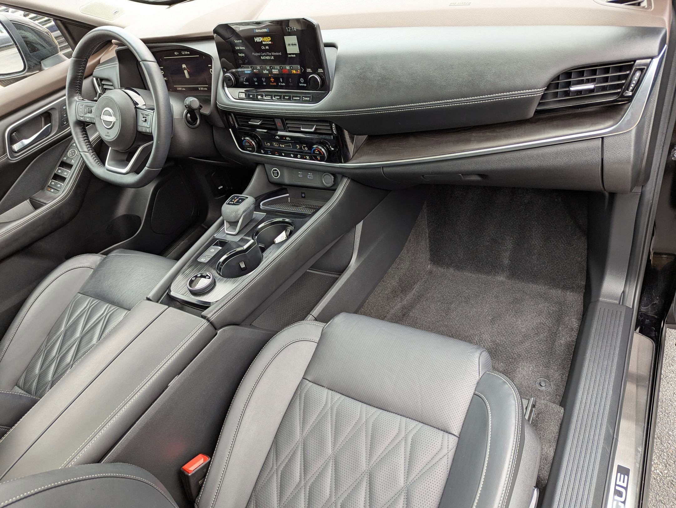 Certified 2022 Nissan Rogue Platinum w/ Head-Up Display Package image 21