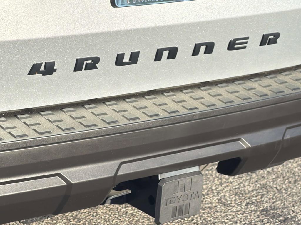 Certified 2025 Toyota 4Runner SR5 image 6