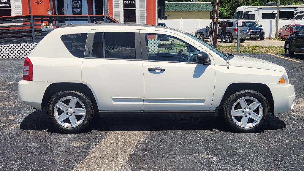 Used 2008 Jeep Compass Sport FWD image 7