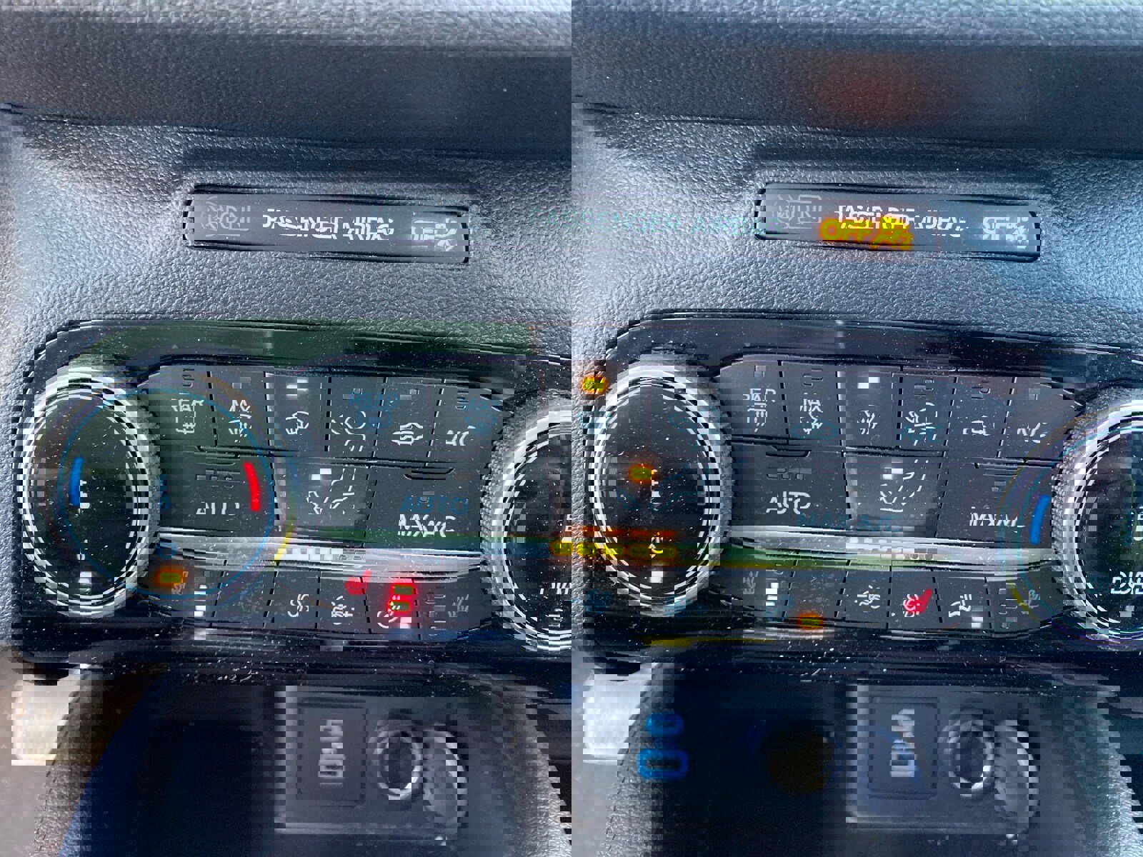 Used 2022 Ford Escape SEL image 14