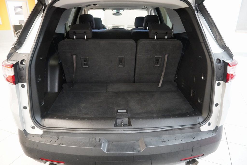 Used 2018 Chevrolet Traverse LS FWD image 15