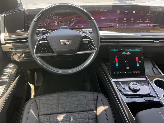 New 2026 Cadillac Escalade Platinum Sport w/ LPO, ONYX Package AWD/4WD image 10
