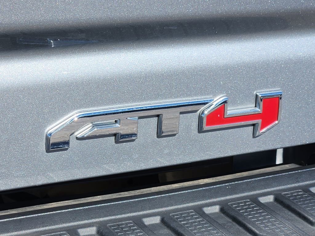 Used 2024 GMC Sierra 2500 AT4 w/ AT4 Premium Plus Package image 13