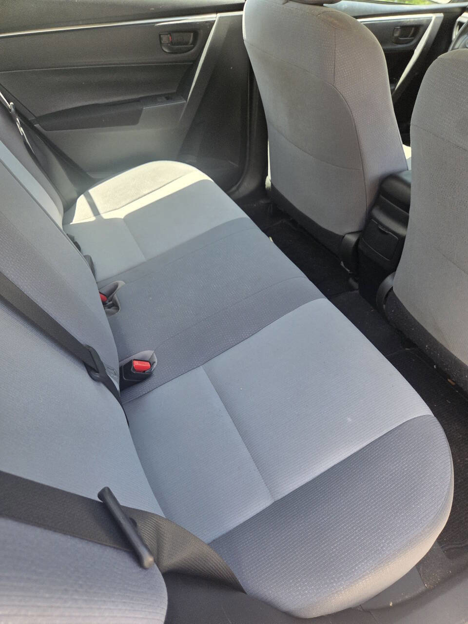Used 2015 Toyota Corolla L FWD image 5