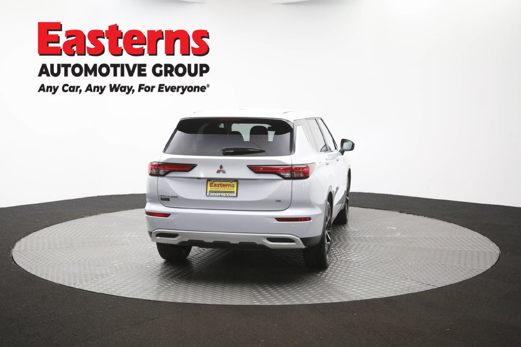 Used 2024 Mitsubishi Outlander SE AWD/4WD image 41