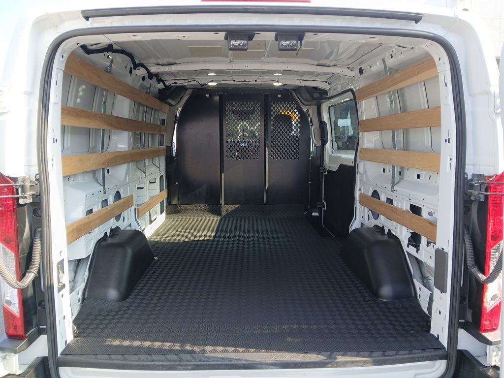 Used 2024 Ford Transit 250 Low Roof AWD w/ Exterior Upgrade Package image 38